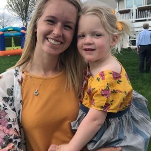 Meet your Posher, Lauren